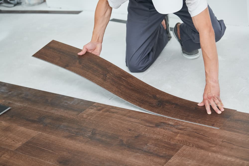 What Is Vinyl Flooring How It Made, Roll Out Vinyl Flooring That Looks Like Wooden