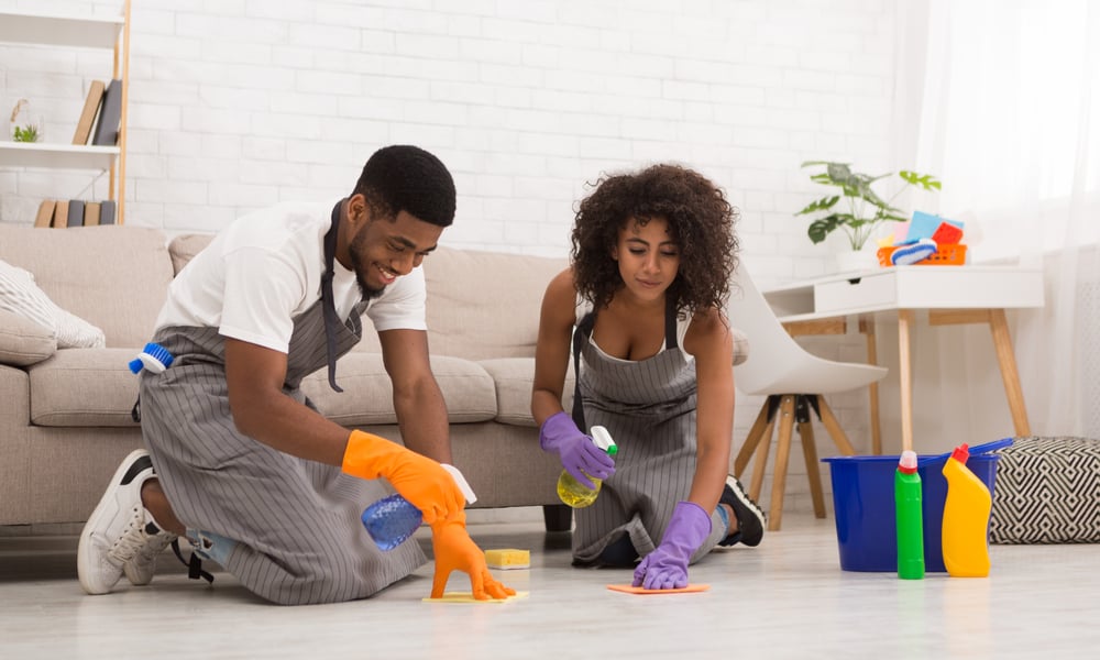 7 Ways to Remove Stains from Vinyl Flooring