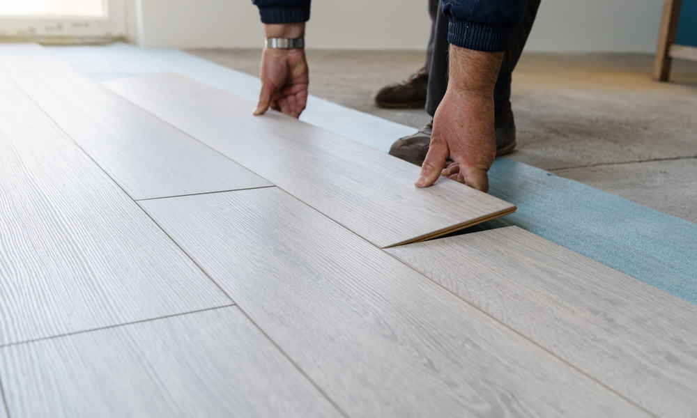 7 Ways To Remove Stains From Vinyl Flooring, How To Clean Vinyl Flooring Off Wood Floor