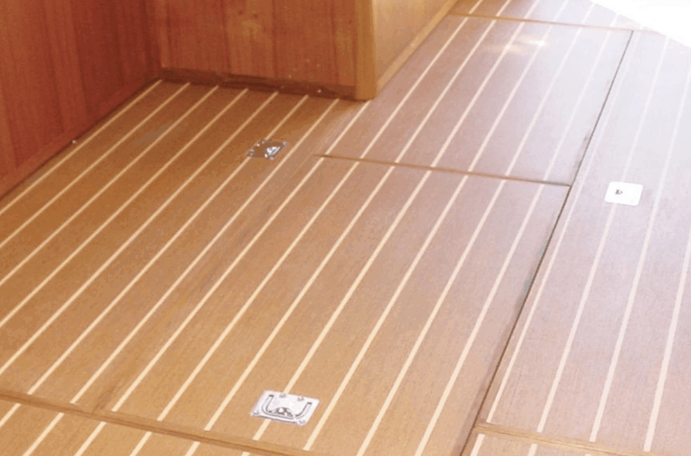 Pontoon Vinyl Plank Flooring Reviews, How To Install Vinyl Flooring On Pontoon Boat
