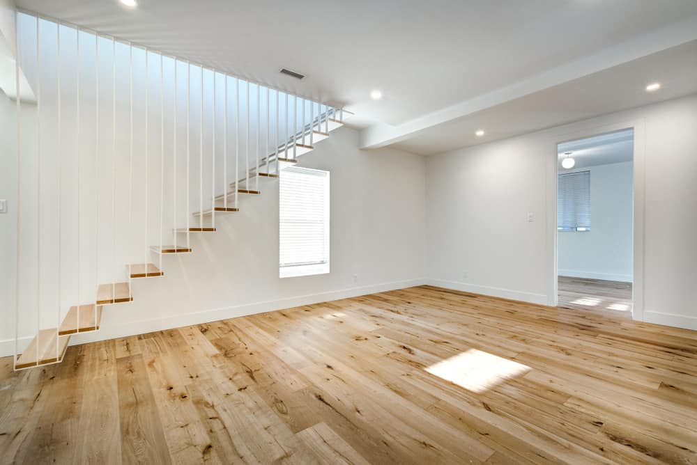 Pros and Cons of Vinyl Plank Flooring on Concrete Basements