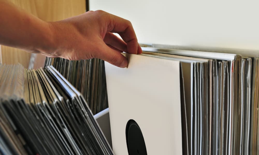 31 Vinyl Records Storage and Organizer Ideas
