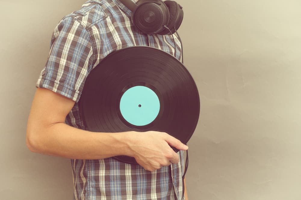Vinyl Records Advantages and Downsides
